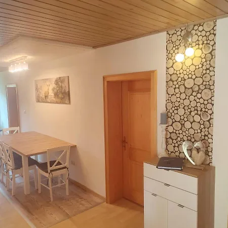 Zur Alten Schmiede Appartement